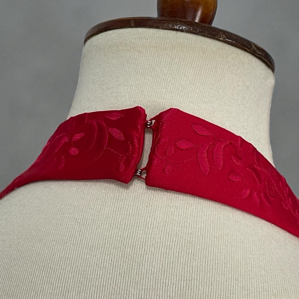 Mori Lee Red Gown Size 11/12‎ Embroidery Trim - Picture 9 of 13